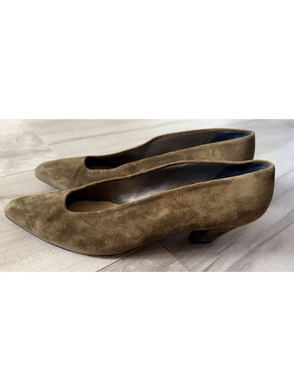 Petra Firenze Pump Women’s Size 8S Brown Suede Italy Career